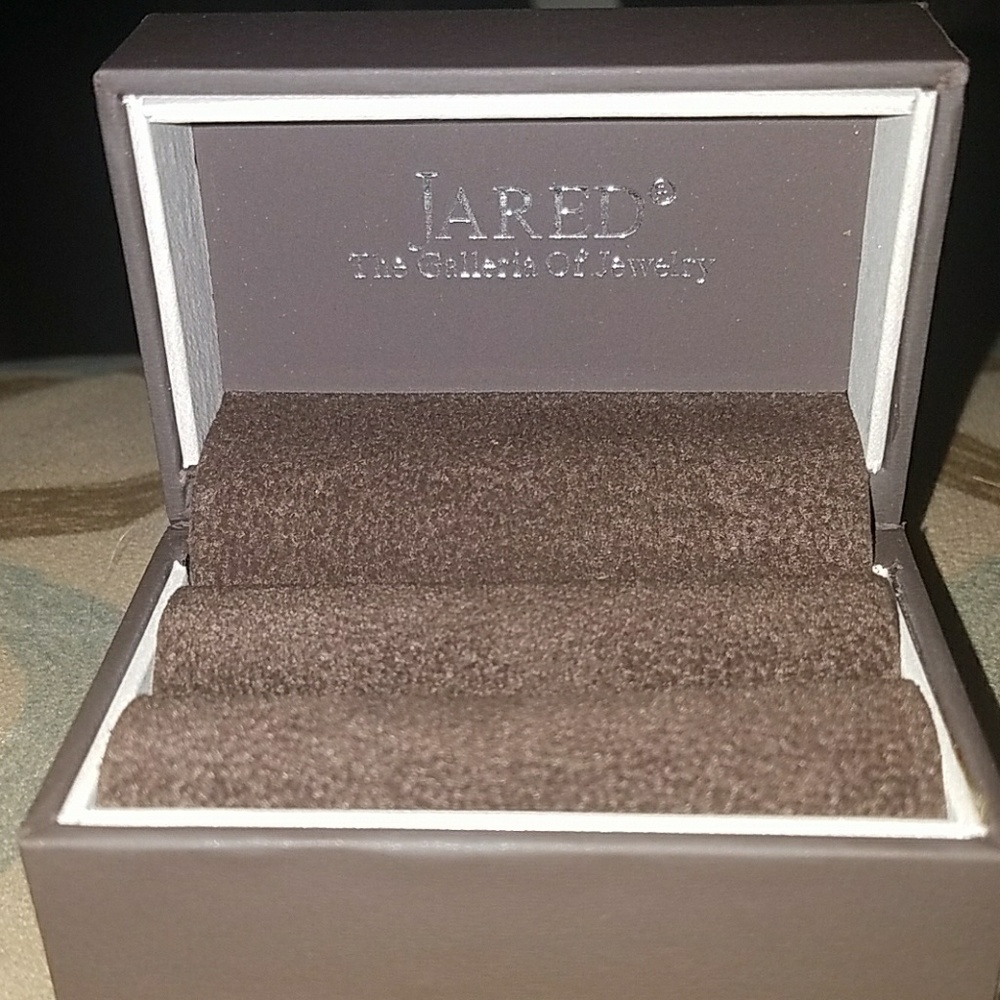Jared ring box